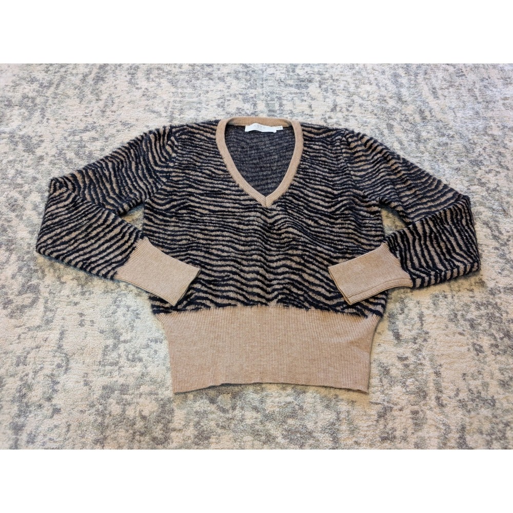 ASTR The Label Black Tan Fuzzy Zebra Print V-Neck Knit Fitted Sweater Women's XS